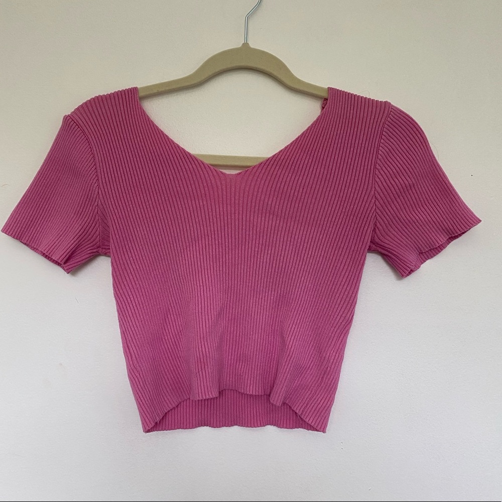 Pink cropped shirt, size small